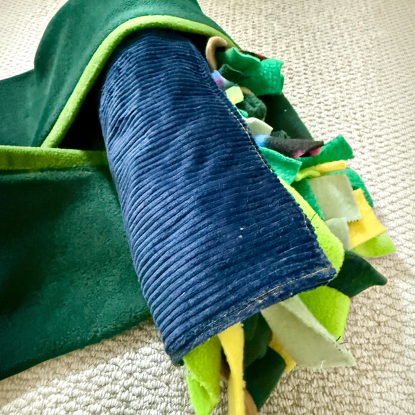 Snuffle Pocket Explorer – 12 pocket enrichment mat for dogs