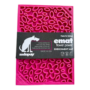 Licking Emat for smaller dogs
